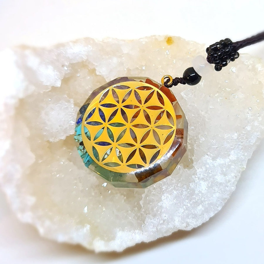ozanao - orgonite pendentif 7 chakras