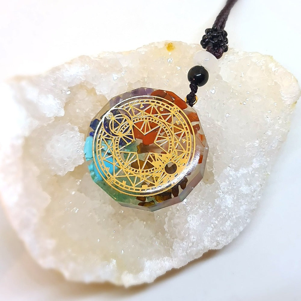 ozanao - orgonite pendentif 7 chakras