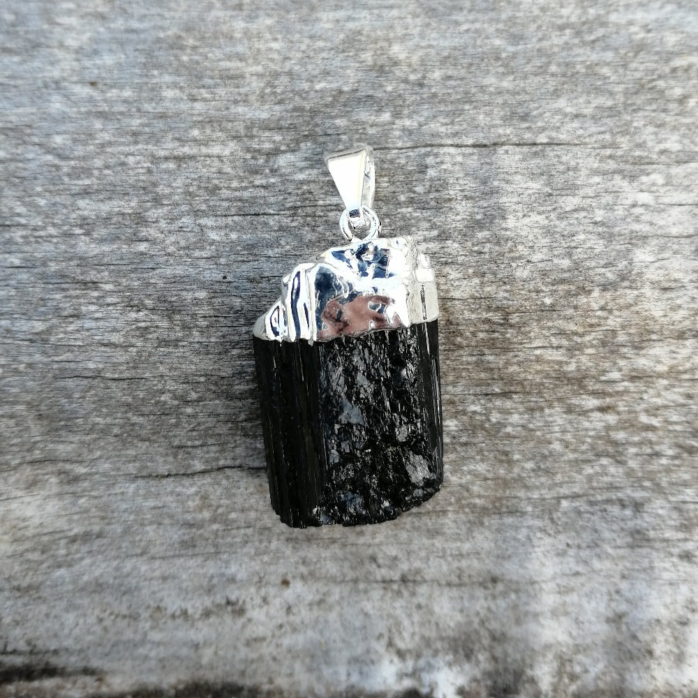 ozanao - pendentif tourmaline noire brute
